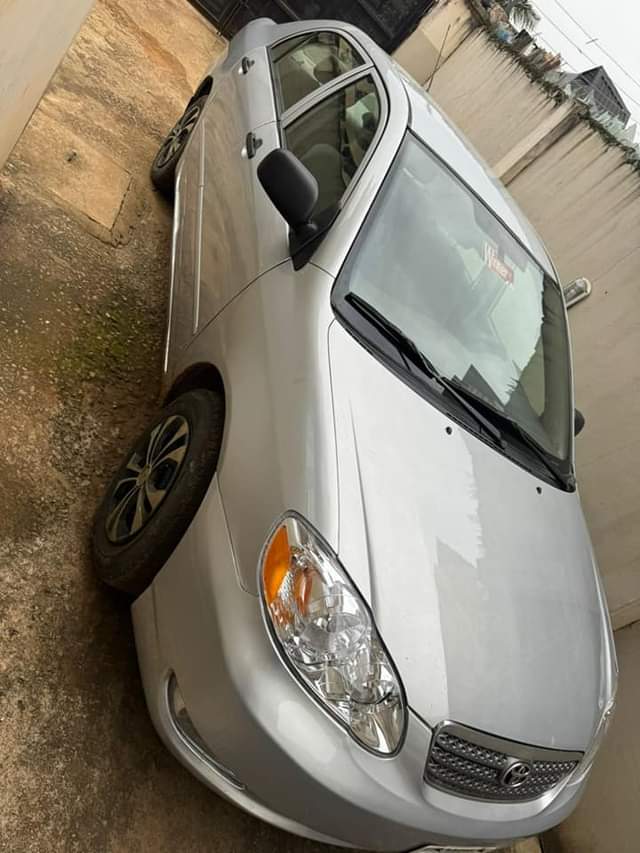 A picture of Neatly used Toyota Corolla LE 2007 model flash on first