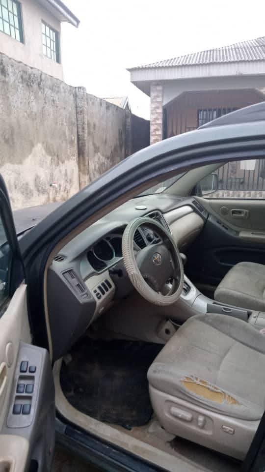 A picture of Toyota highlander