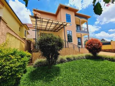 self compound houses