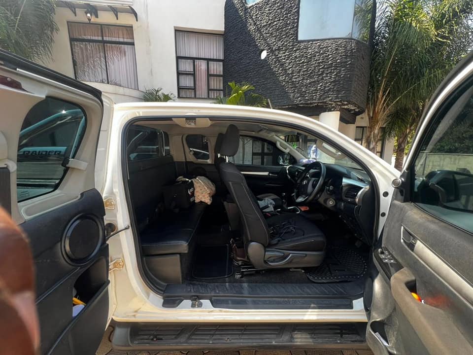 used toyota hilux