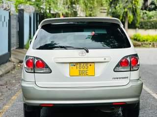 A picture of Toyota harrier