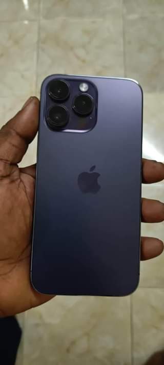 A picture of iphone 14 pro max