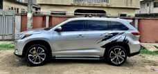 A picture of Registered Highlander Year 2015 Upgraded to 2018 ustom uty ntact