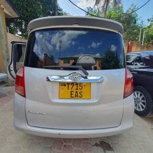 A picture of Toyota Ractis