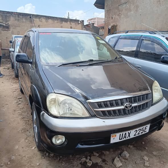 A picture of Toyota raum ordinary