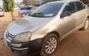 A picture of DANNY YUNG Smarts Autos Neat Jetta 07 Very Sound Engine