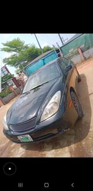 A picture of 2004 ES 330 Dealer s deal Everything working perfectly Nothing