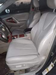 A picture of Toyota Camry Muscle XLE Full options 2010 model 4 plugs