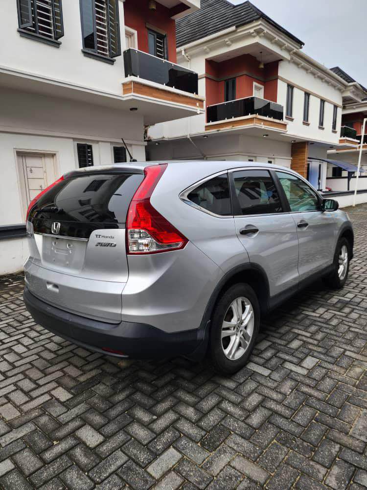 A picture of 2014 Honda CRV Foreign used 15 8m