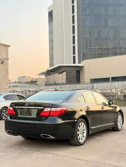 A picture of FOR SALE FOREIGN USED LEXUS LX460 KEYLESS 2010 MODEL DUTY