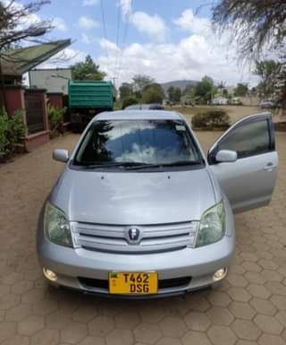 used toyota ist