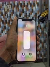 A picture of Iphone X gb64
