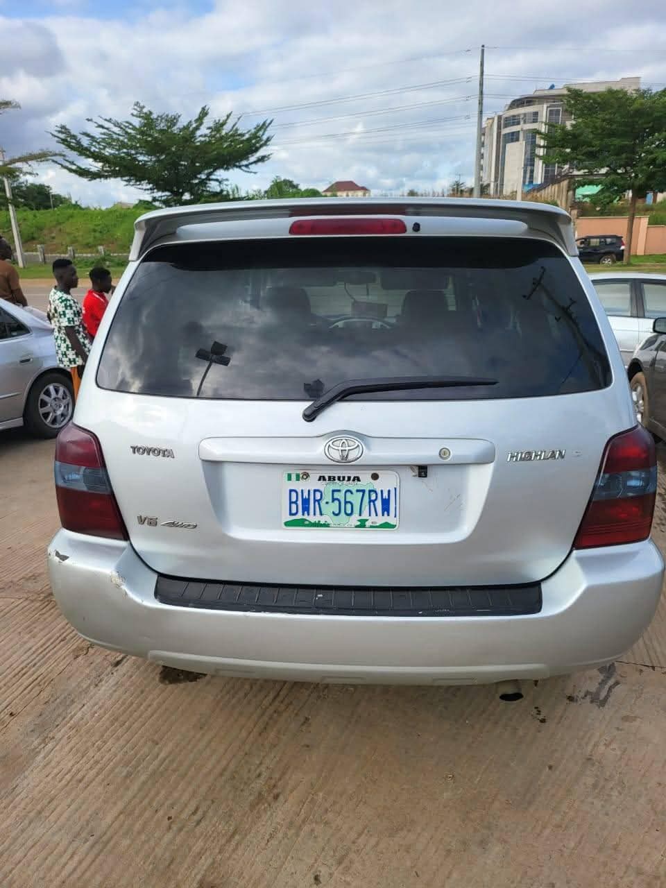 A picture of 2005 Toyota highlander 2005 model