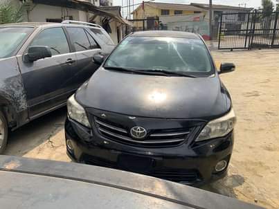 A picture of 2010 Toyota Corolla SA manual transmission