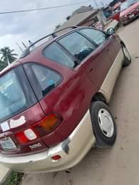 A picture of Toyota picnic with sound silent engine and smooth gear first