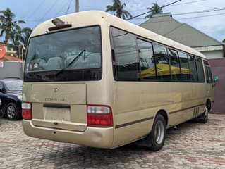 A picture of Toyota Coester Make 2002 Engine capacity 1HD FT Fuel DIESEL