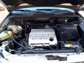 A picture of 05 Toyota Highlander