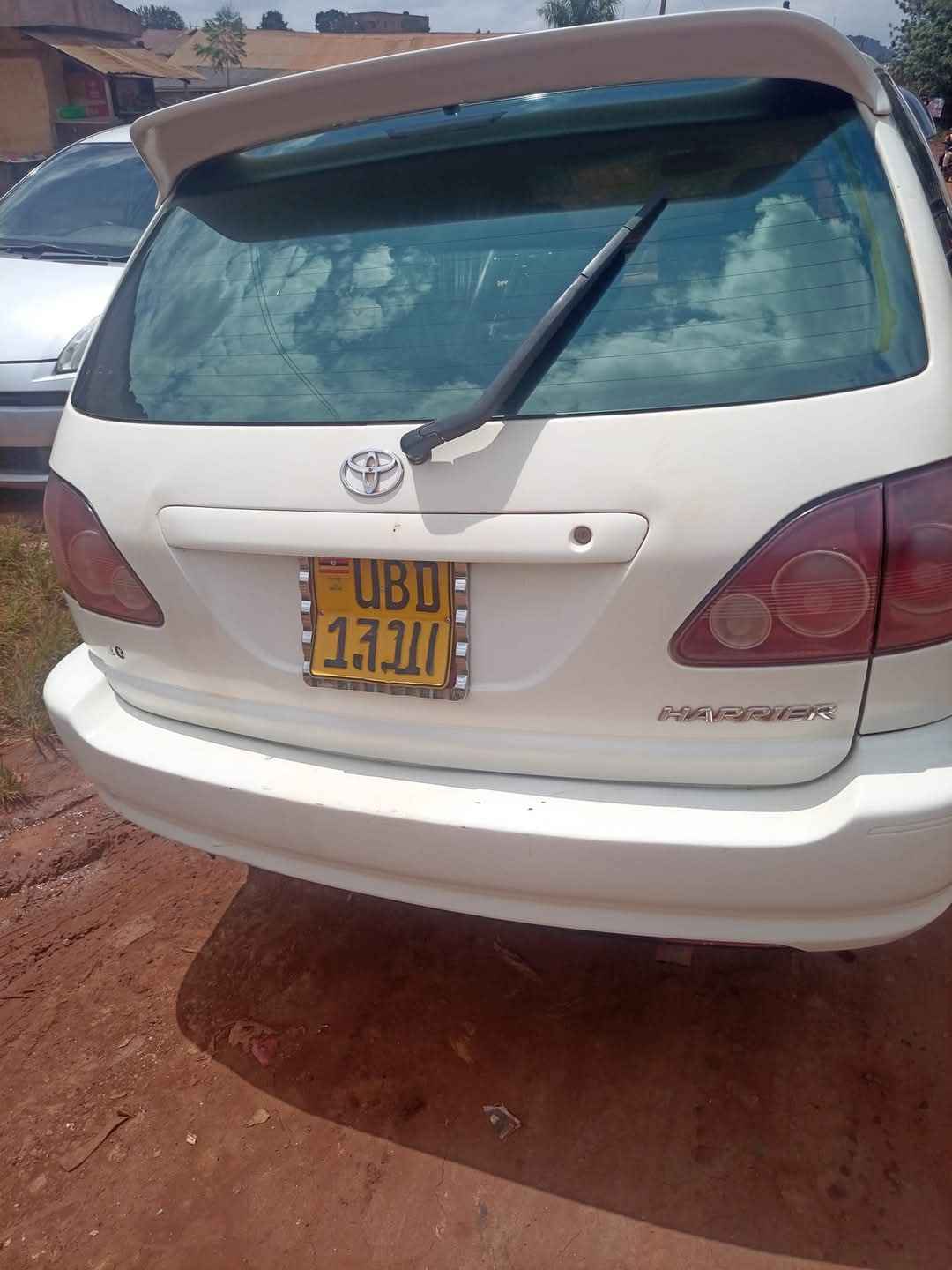 A picture of HARRIER 3.0cc 12m Last Call 0701488581 What s app 0776417404