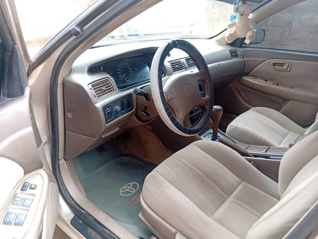 A picture of Very clean pencil Camry