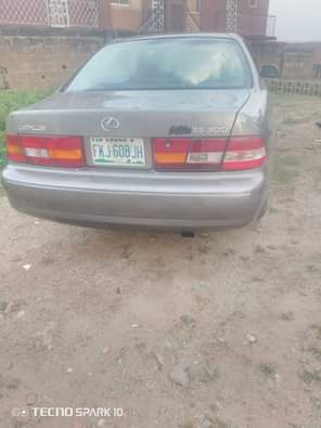 A picture of Lexus ES300 Toks standard Clean Interior and exterior Untouched 100