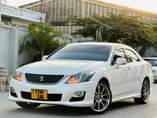 A picture of TOYOTA CROWN ATHELETE