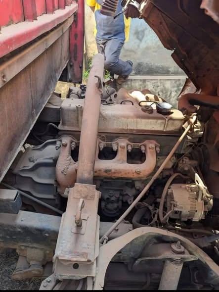A picture of MITSUBISHI CANTER 0617050520