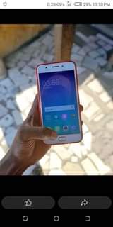 A picture of Oppo f1s