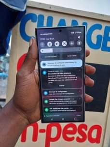 A picture of Samsung galaxy s24 ultra 12 GB RAM et 256 GB