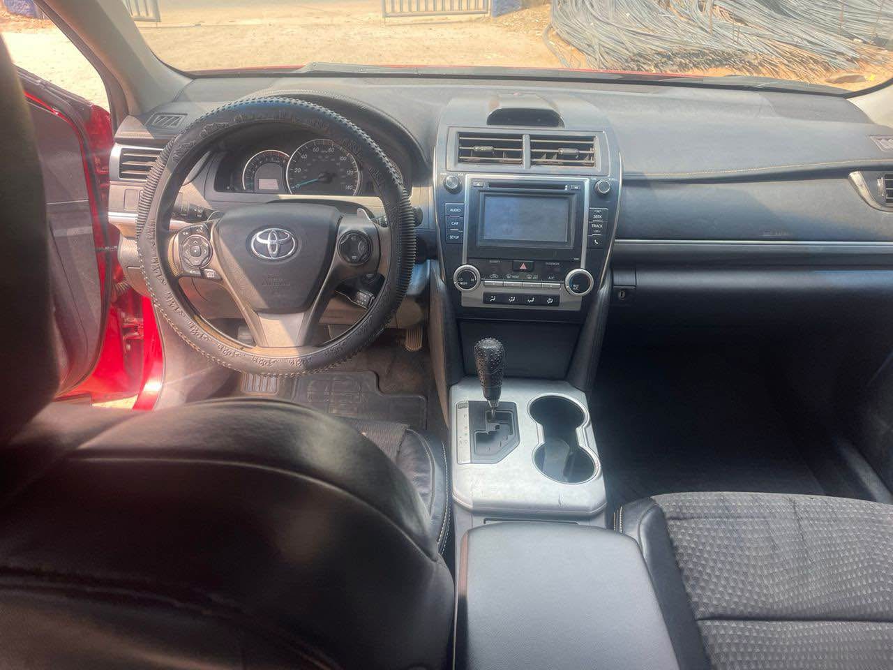 A picture of Toyota Camry sports edition 2014 4plugs registered 12.3m