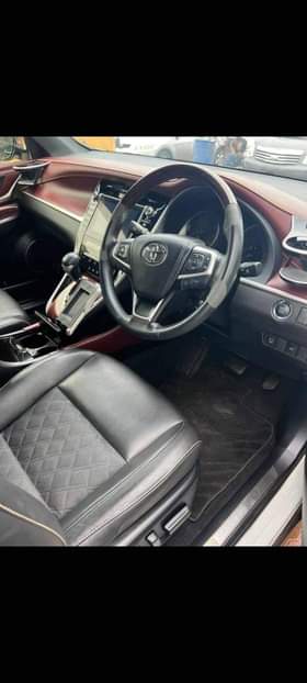 A picture of 2015 Toyota Harrier Toyota 2 0cc