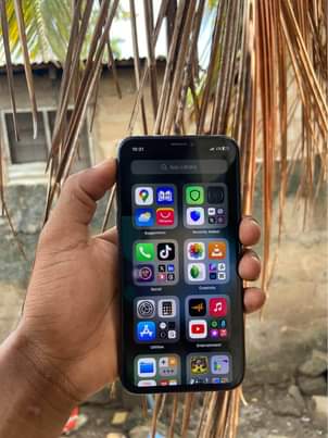 A picture of IPhone X