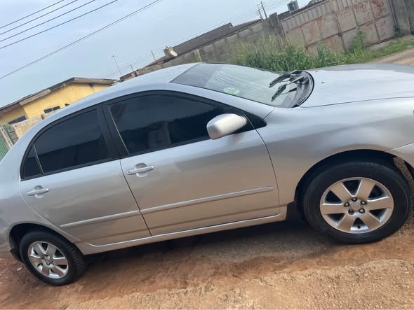 A picture of Toyota Corolla 05