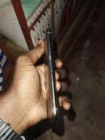 A picture of Iphone xs gb 256 no face no tt ipo clean
