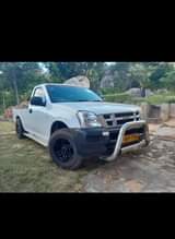 classifieds/cars isuzu