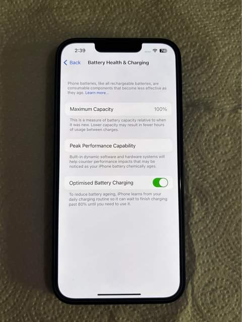 iPhone M.