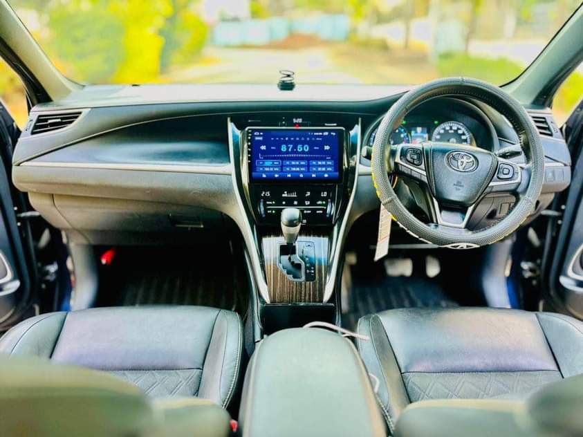 A picture of TOYOTA HARRIER ANACONDA PRICE 57M or Exchange 2016 Model 1980