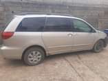 A picture of Toyota Sienna Year 2006