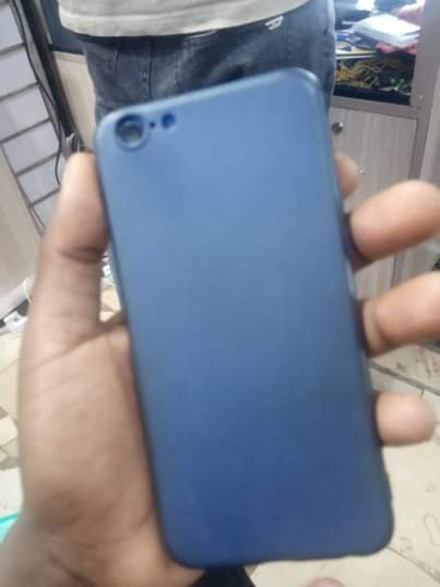 A picture of OPPO A83