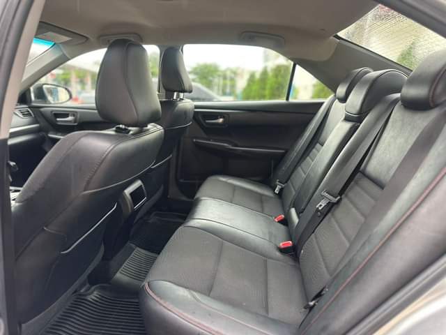 A picture of 2016 TOYOTA CAMRY SE