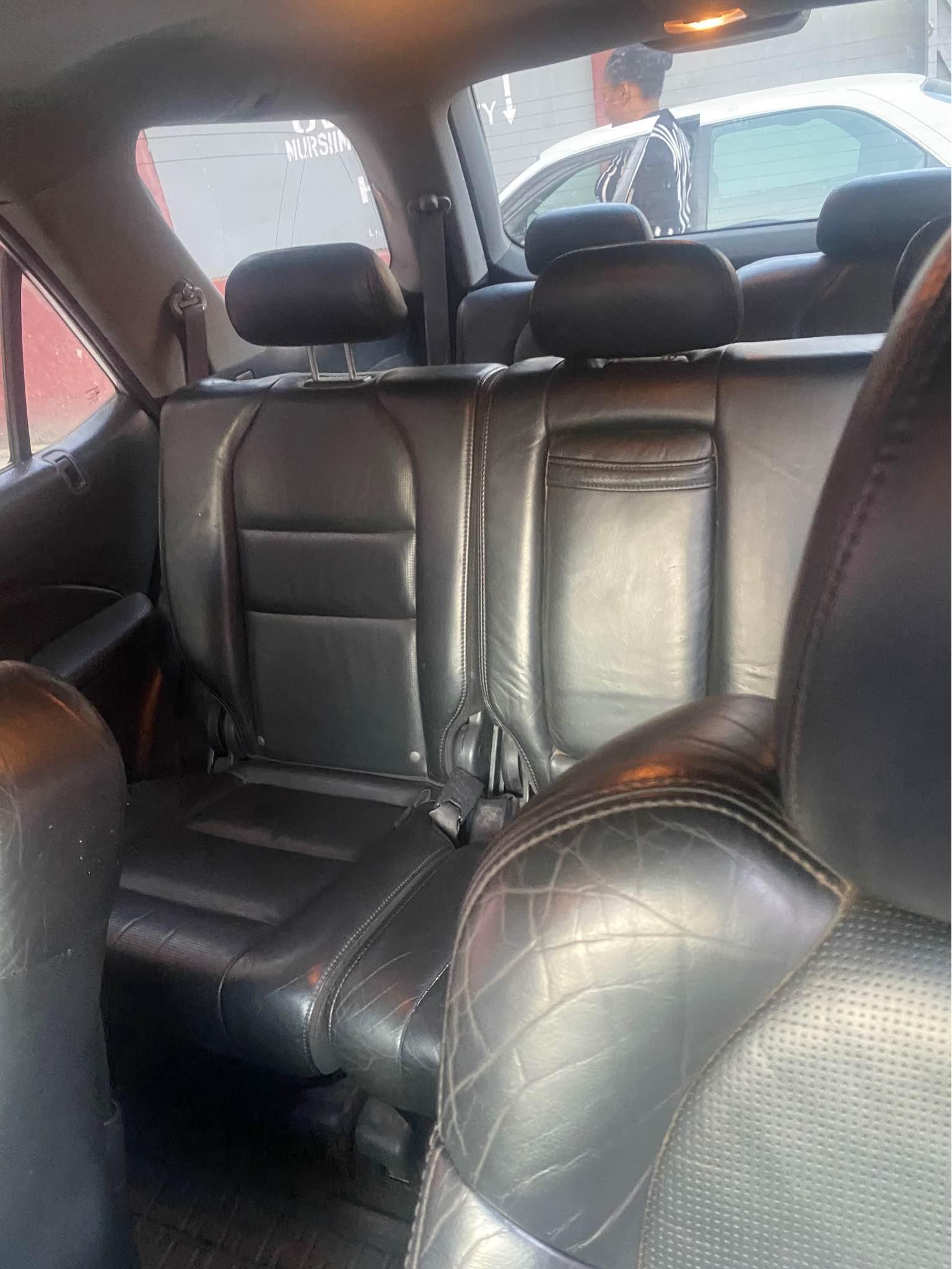 A picture of Acura MDX