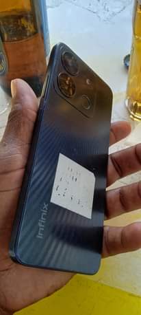 A picture of IFINIX SMART 7 GB 64 PRES 180 000 MAONGEZI 0787062093