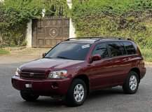 A picture of TOYOTA HIGHLANDER Fullest Option Model 2005 Price 4 3M Location