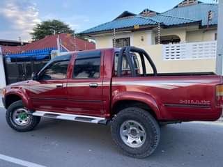A picture of TOYOTA HILLUX PICKUP FULL DOC FULL AC PRICE 20mill