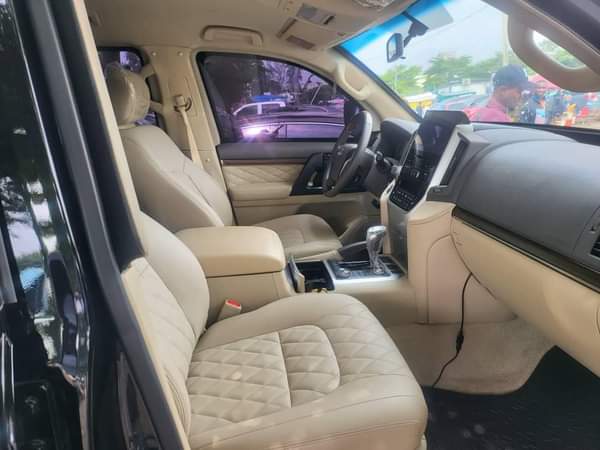 A picture of Fully Armored Bulletproof Toyota Landcruiser 2021 model 145m net price