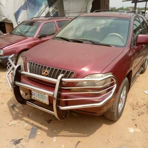 A picture of Grade 1 Rx 300 2003model First body AC chilling perfectly