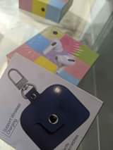 A picture of Earpods pamoja na case yake Bei 18 000tsh tu