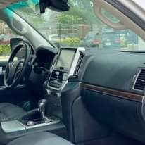 A picture of Land Cruiser 2018 9.8M 08143865598