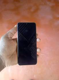 A picture of VIVO Y35 GB 128 RAM 16 GB INAUZWA 180