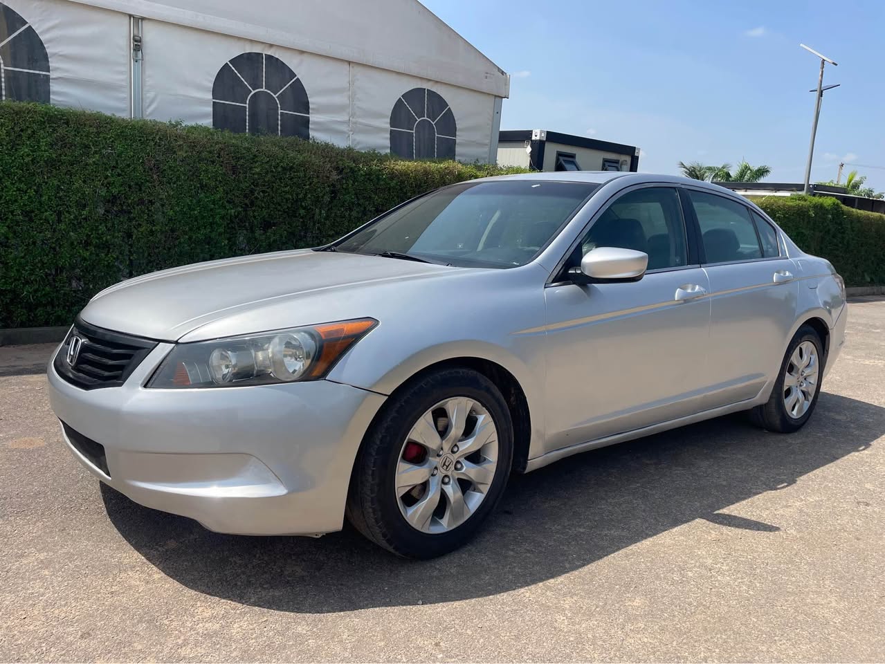 A picture of Honda Accord 08 model