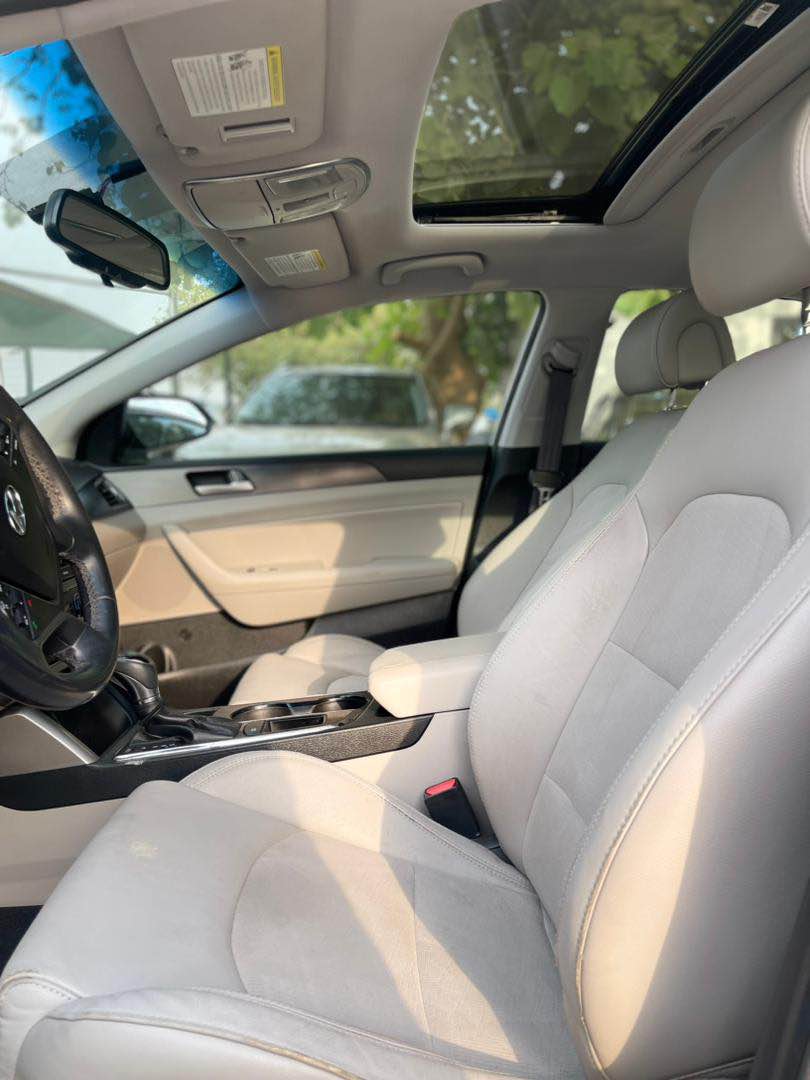 A picture of 2017 HYUNDAI SONATA SPORT FOREIGN USED 09153750769